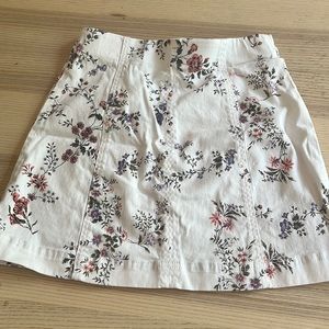 Floral mini skirt